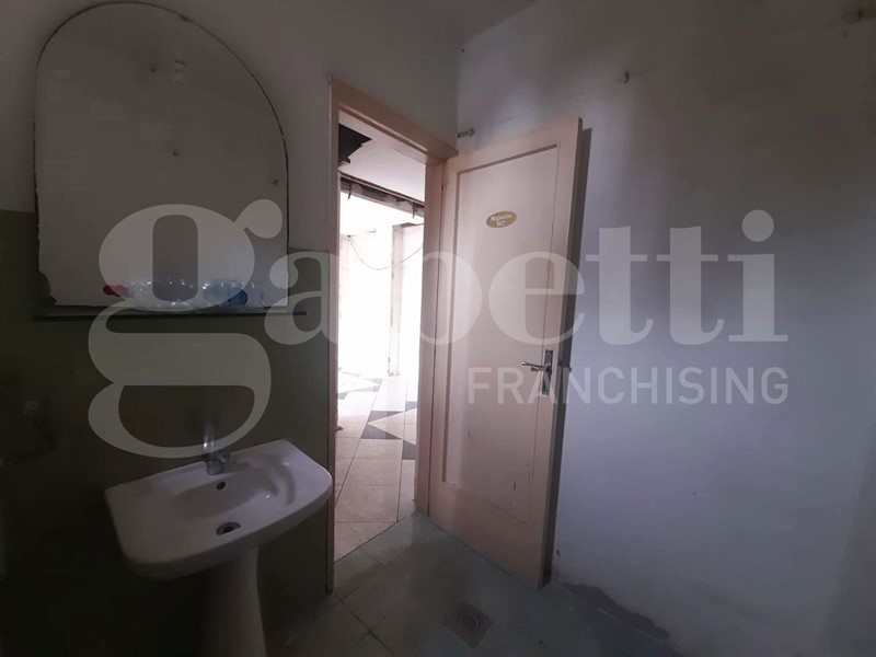 Negozio in Vendita a Siracusa, 69'500&euro;, 58 m²