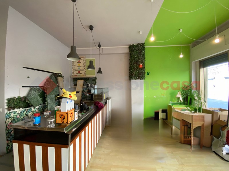 Negozio in Affitto a Livorno, 1'100€, 135 m²