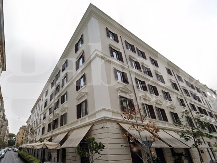 Quadrilocale in Vendita a Roma, 1'070'000€, 180 m²