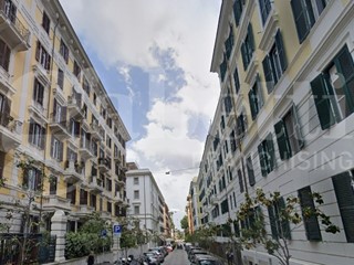 Quadrilocale in Vendita a Roma, 1'070'000€, 180 m²