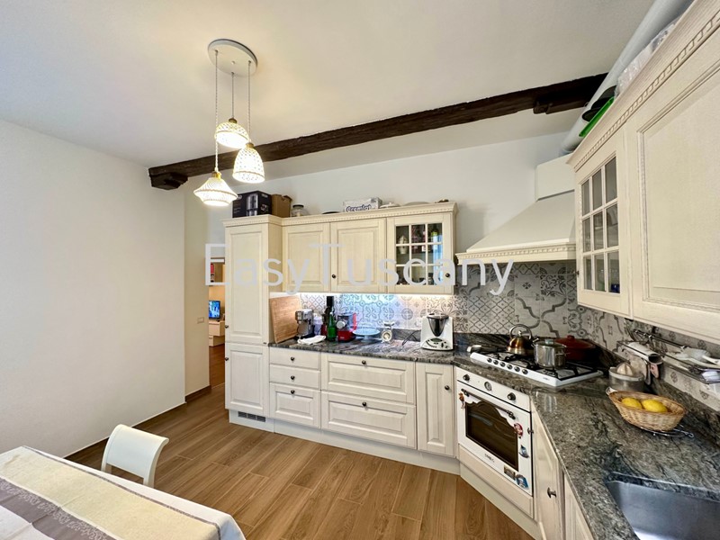 Appartamento in Vendita a Lucca, 480'000€, 111 m²