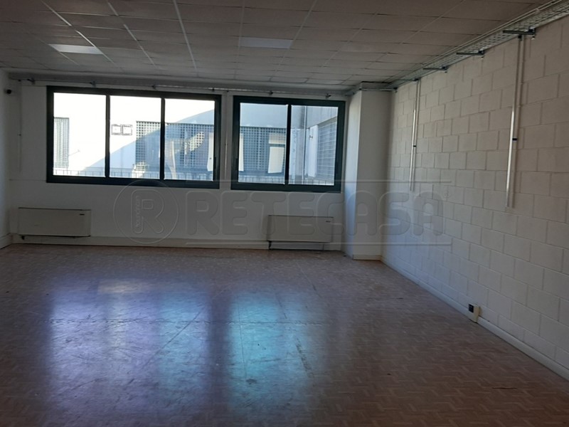 Laboratorio in Affitto a Vicenza, 450€, 80 m²