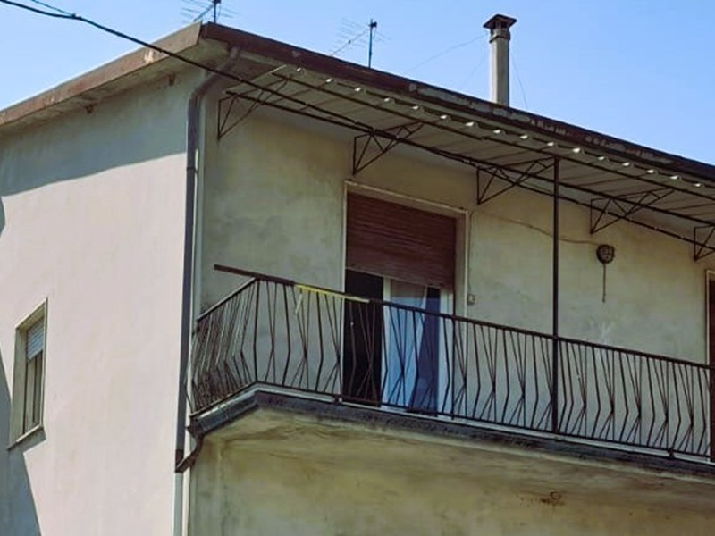 Appartamento in Affitto a Arcola, 1'000€, 98 m²
