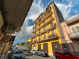 Quadrilocale in Vendita a Aci Sant'Antonio, 87'000€, 105 m²