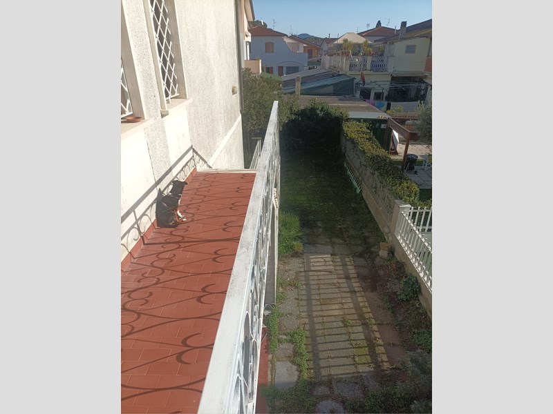 Casa Indipendente in Vendita a Viareggio, zona Torre del Lago Puccini , 210'000€