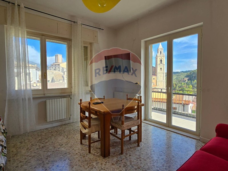 Quadrilocale in Vendita a Palena, 120'000€, 75 m², arredato