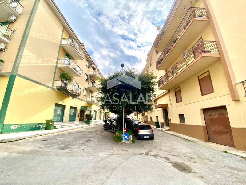 Trilocale in Vendita a Capaci, 115'000€, 113 m²