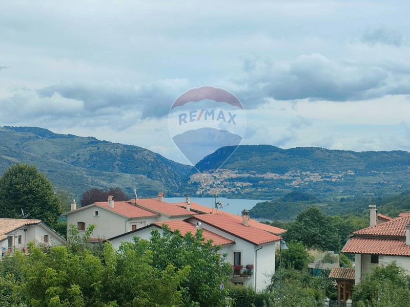 Trilocale in Vendita a Civitella Alfedena, 85'000€, 84 m²