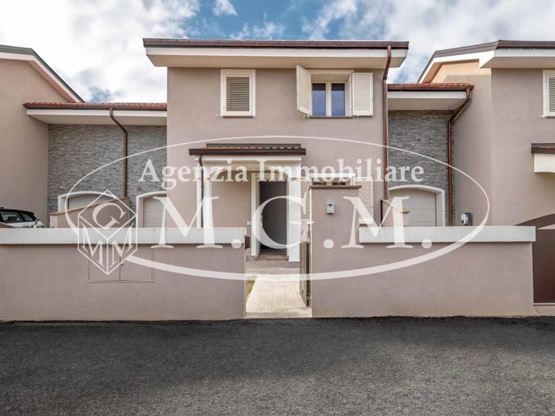 Villetta a schiera in Vendita a Fucecchio, 398'000€, 120 m², con Box