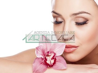 Attività commerciale in Vendita a Cascina, zona Navacchio, 79'000€, 80 m²