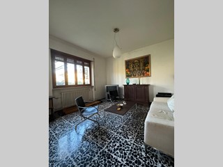 Villa bifamiliare in Vendita a Lucca, zona Cappella, 188'000&euro;, 110 m², arredato, con Box
