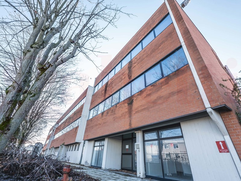 Capannone in Vendita a San Mauro Torinese, 1'100'000€, 5000 m²