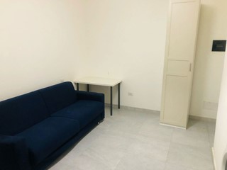Monolocale in Affitto a Opera, 950€, 35 m², arredato