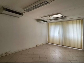 Ufficio in Vendita a Ravenna, 28'125€, 135 m²