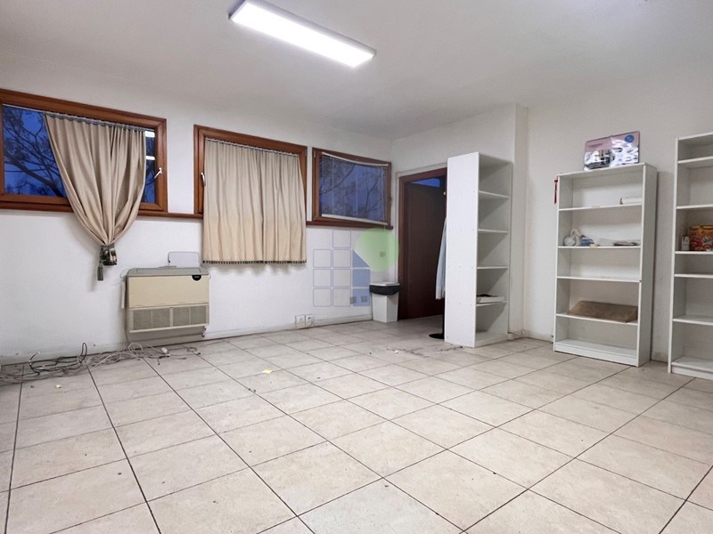 Ufficio in Affitto a Livorno, zona zona Portuale, 500€, 50 m²