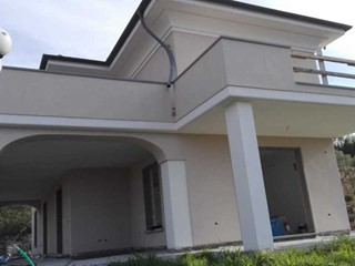 Villa in Vendita a Fosdinovo, 380 m²