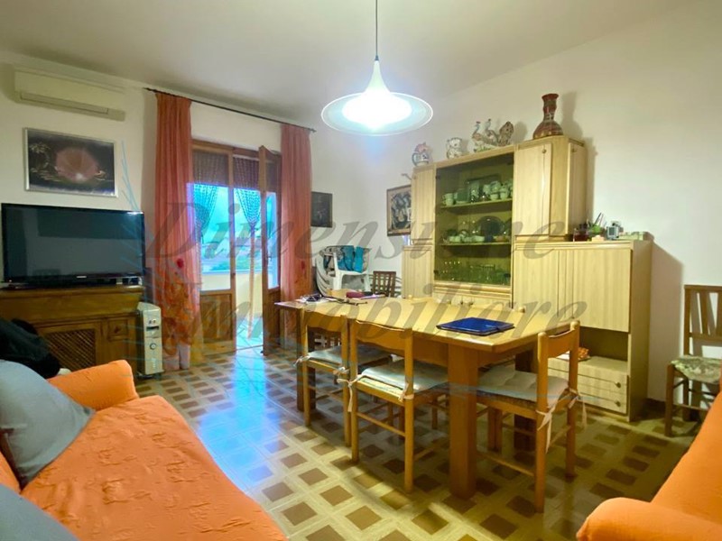 Trilocale in Vendita a Rosignano Marittimo, zona Mazzanta, 185'000€, 75 m², arredato