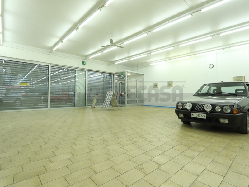 Immobile commerciale in Affitto a Vicenza, 4'000€, 
