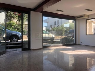 Ufficio in Affitto a Romano d'Ezzelino, zona San Giacomo, 500€, 70 m²