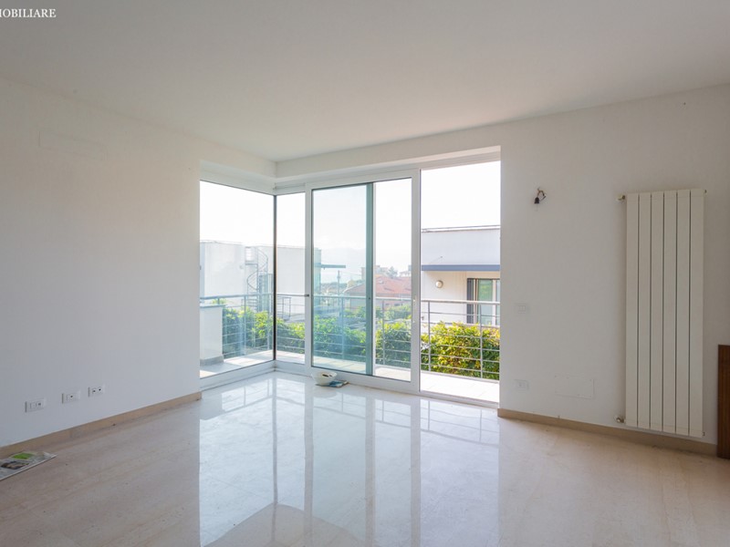 Casa Semi Indipendente in Vendita a Lerici, 750'000&euro;, 130 m², con Box