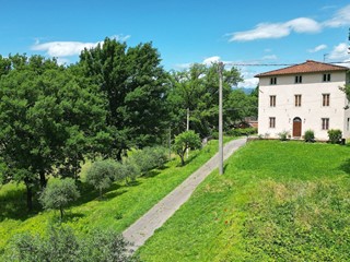 Villa in Vendita a Lucca, zona Sud, 780'000&euro;, 350 m², arredato