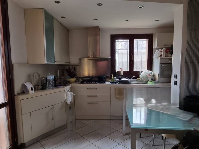 Villetta a schiera in Vendita a Minerbio, zona Ca' de' Fabbri, 120'000€, 64 m², arredato