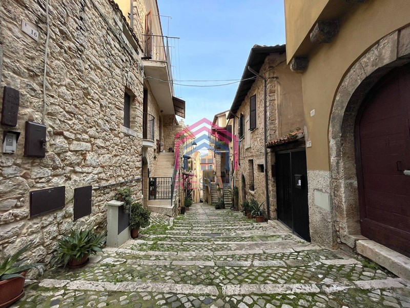 Bilocale in Vendita a Priverno, 49'000€, 50 m²