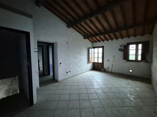 Trilocale in Vendita a San Miniato, zona San Romano, 66'000€, 60 m²