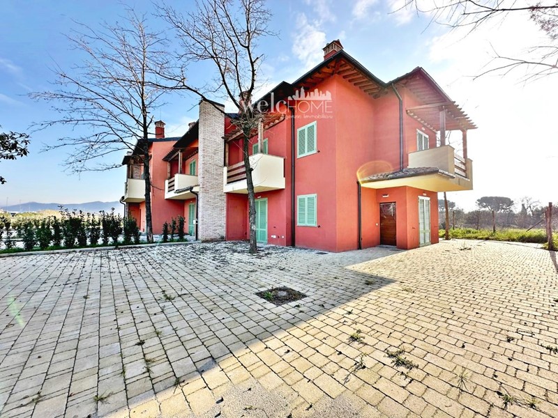 Villetta a schiera in Vendita a Campi Bisenzio, 550'000€, 100 m²