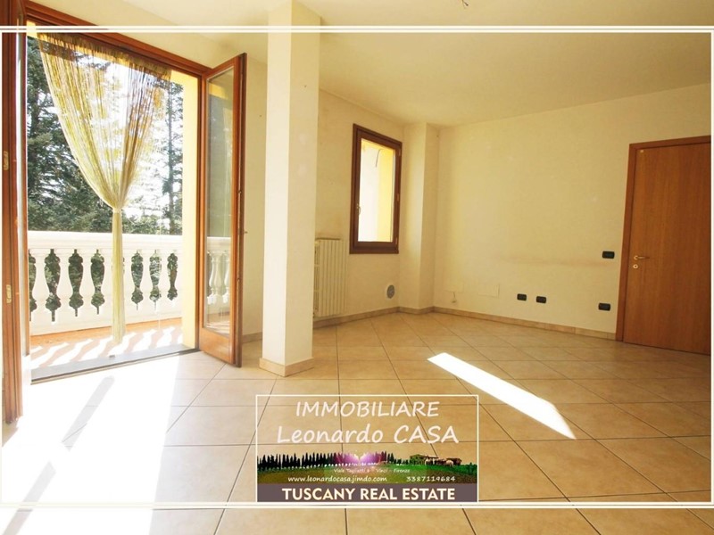 Appartamento in Vendita a Vinci, 244'000€, 135 m², con Box