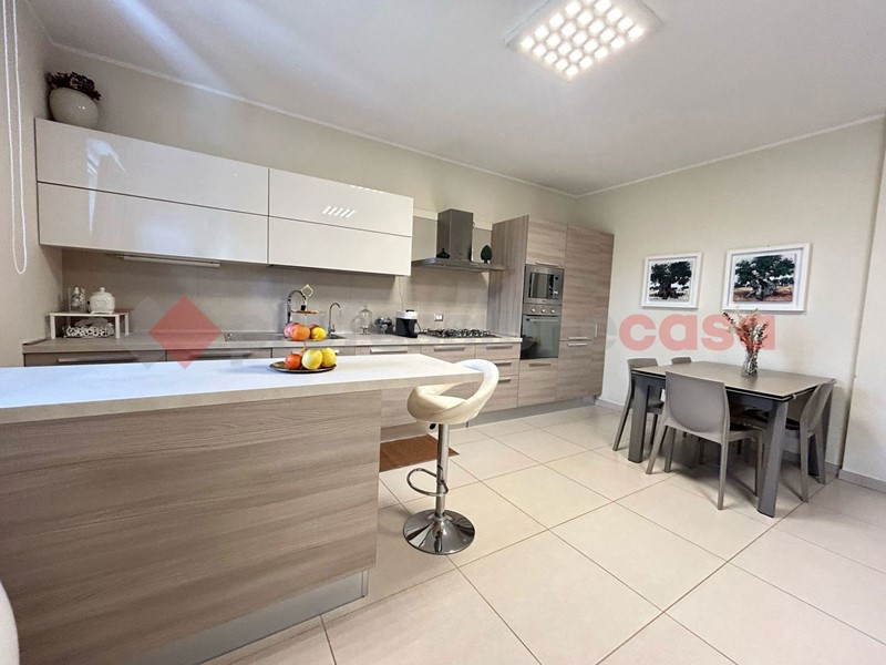 Trilocale in Vendita a Bari, 225'000€, 73 m², arredato