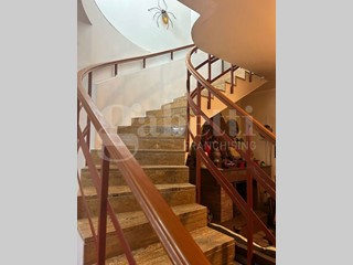 Villa in Vendita a Giovinazzo, 390'000€, 200 m²