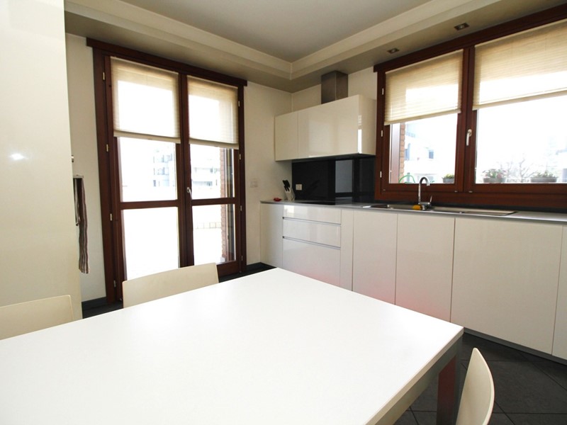 Trilocale in Vendita a Castellanza, 298'000€, 141 m²