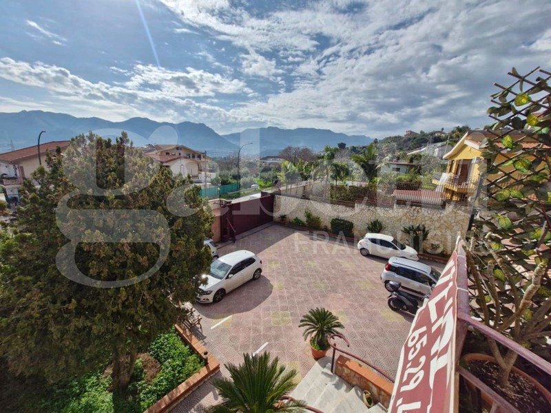 Quadrilocale in Vendita a Palermo, 169'000€, 145 m²