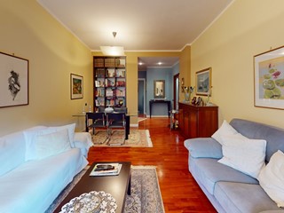 Trilocale in Vendita a Napoli, 330'000€, 107 m²