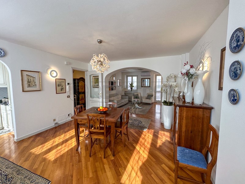 Casa Indipendente in Vendita a Gradisca d'Isonzo, 398'000€, 357 m²