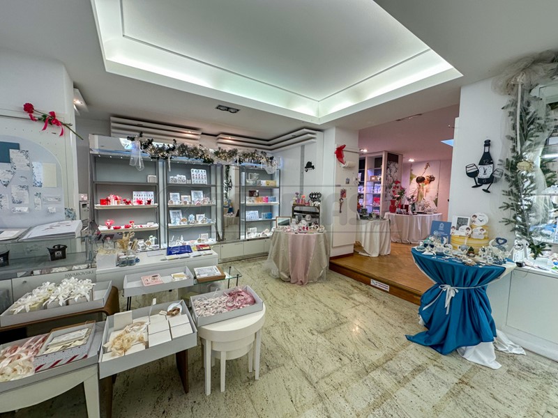 Immobile commerciale in Vendita a Gradisca d'Isonzo, 129'000€, 123 m²