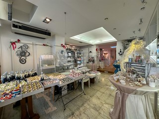 Immobile commerciale in Vendita a Gradisca d'Isonzo, 129'000€, 123 m²