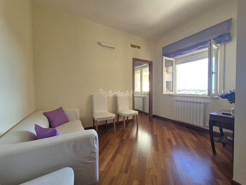 Ufficio in Affitto a Catanzaro, zona Lido Casciolino, 650€, 55 m², arredato