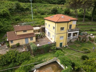 Casa Indipendente in Vendita a Lerici, zona Pugliola, 920'000&euro;, 410 m²