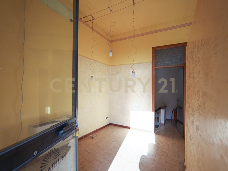 Immobile commerciale in Affitto a Cerea, 450€, 83 m²