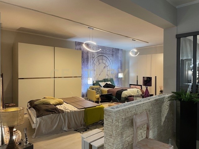 Immobile commerciale in Affitto a Casaleone, 1'100€, 249 m²