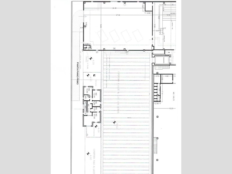 Capannone in Affitto a Massa, 660 m²