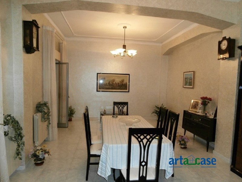 Quadrilocale in Vendita a Messina, 130'000€, 120 m²