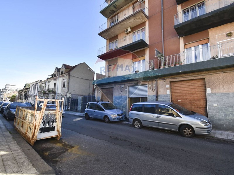 Immobile commerciale in Vendita a Catania, zona Picanello, 29'000€, 40 m²