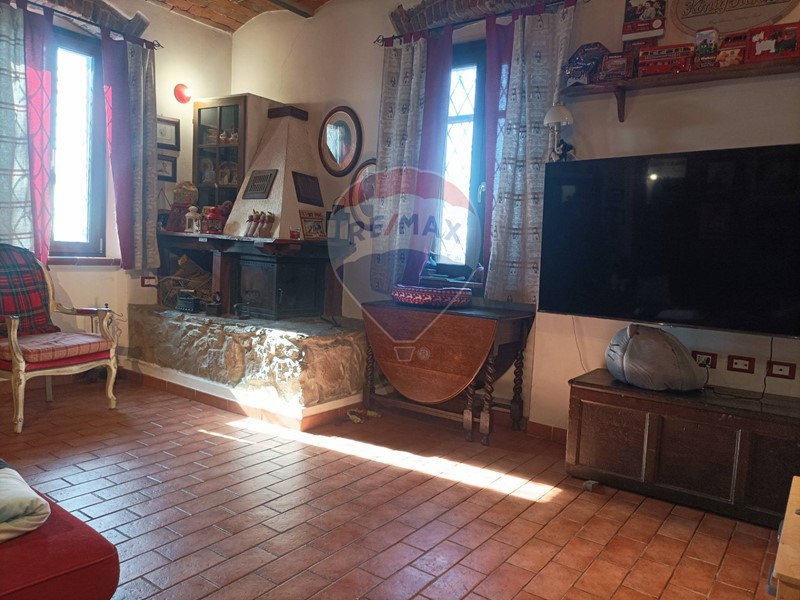 Villa in Vendita a Piombino, 380'000€, 150 m²