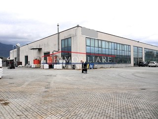 Capannone in Vendita a Massa, 3'000'000€, 2400 m²