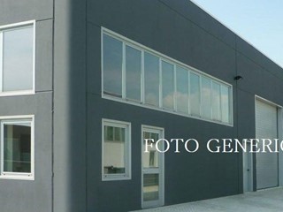 Capannone in Vendita a Ponsacco, 1'600'000€, 1600 m²