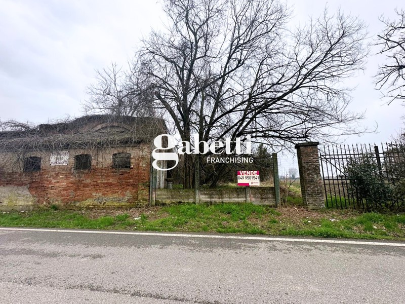 Casa Indipendente in Vendita a Arre, 60'000€, 458 m²