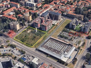 Terreno edificabile in Vendita a Desio, 7000 m²
